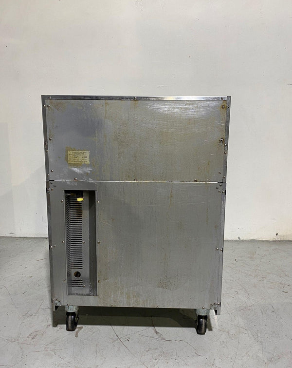 Blue Seal G54D 4 Burner Gas Range Convection Oven