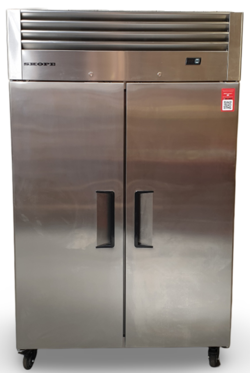 Skope RF7.UPR.2.SD Vertical 2 Solid Door Chiller