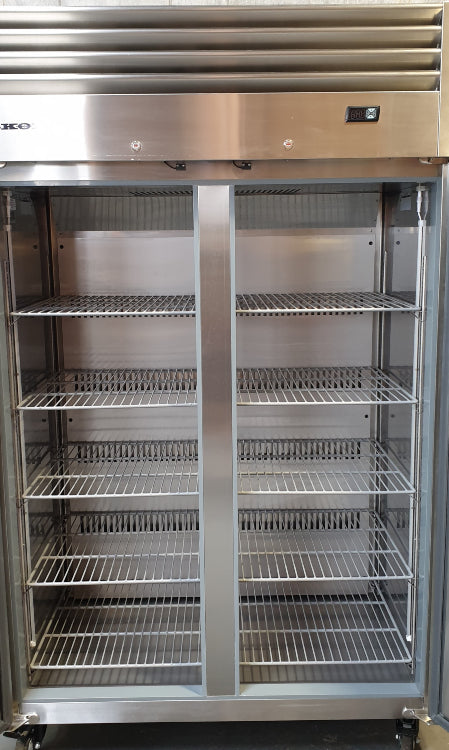 Skope RF7.UPR.2.SD Vertical 2 Solid Door Chiller