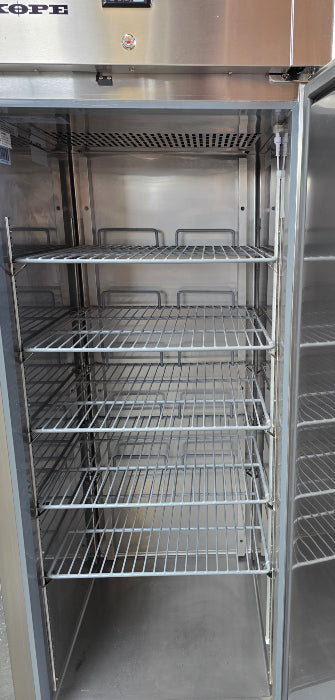 Skope ReFlex 1 Door Upright Freezer