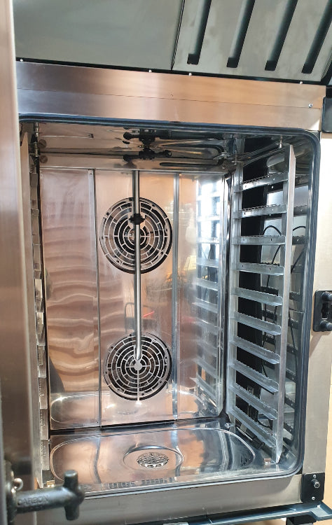 Unox XEVC-1011-EPRM Combi Oven with Exhaust Hood