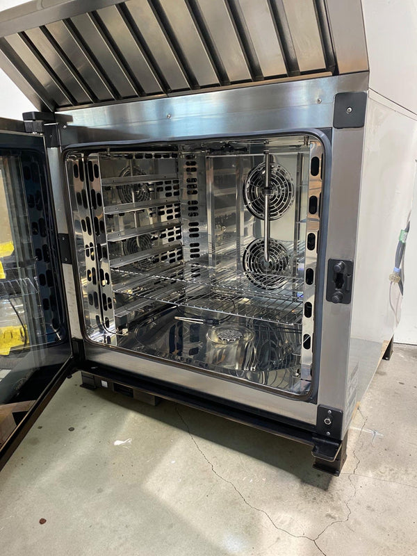 Unox BAKERTOP 6 Tray Electric Combi Oven with Steam Condenser