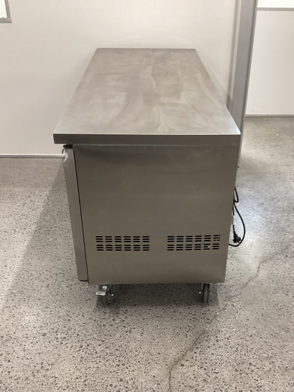 FED-X XUB7C18S3V 3 Door Underbench Chiller