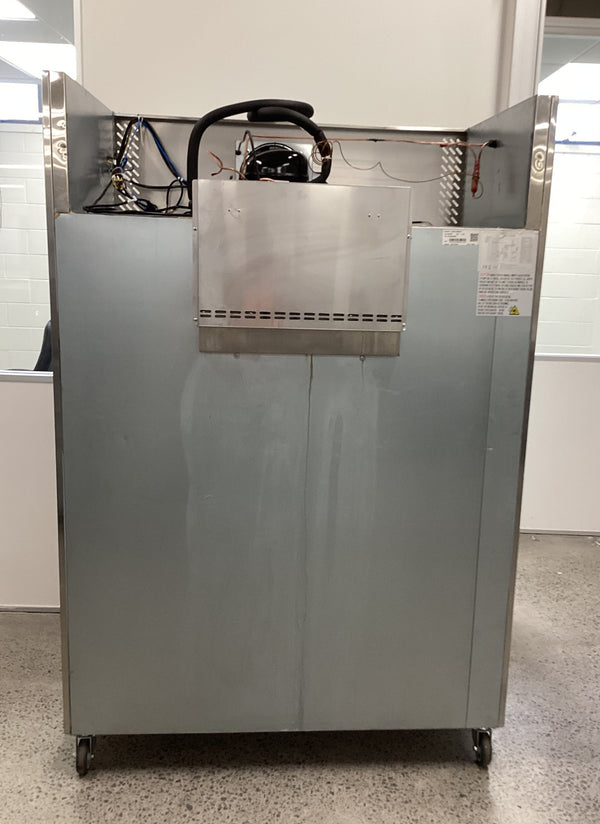 FED-X XURC1200SFV 2 Door Upright Chiller