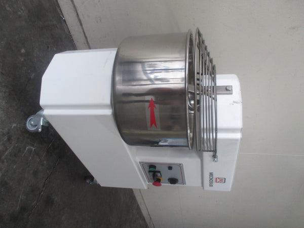 Mecnosud IM18M Spiral Mixer (2)
