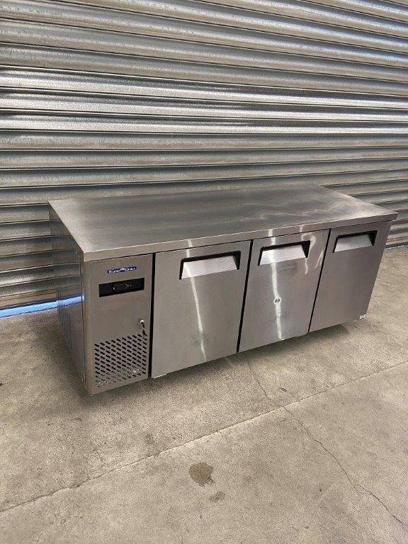 EuroChill Undercounter Chiller - 1800x70 (5)
