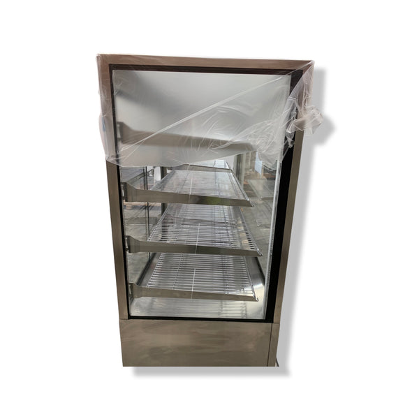Festive YA18 Ambient Display Cabinet