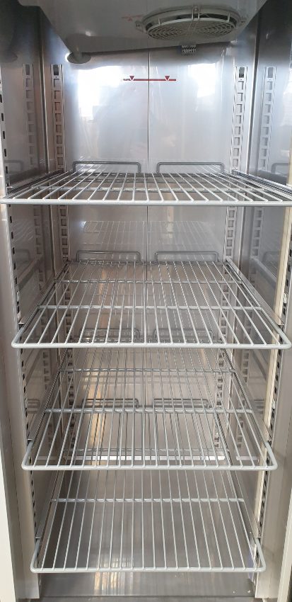 Electrolux SB600P1GDA Upright Fridge