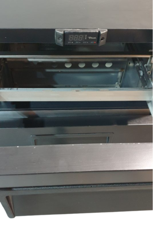 True  TUC-27D-2-HC Undercounter Chiller