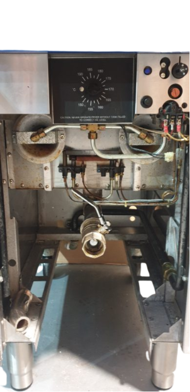 Blue Seal GT45 Fryer