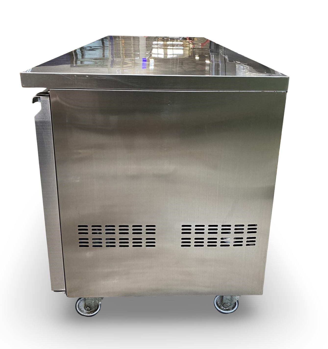 FED XUB7C18S3V 3-Door Undercounter Chiller