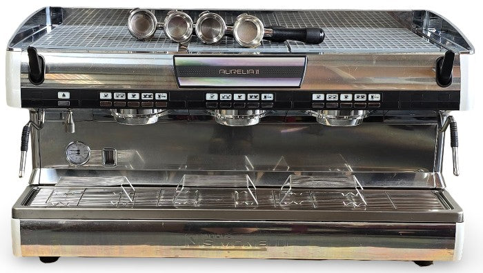 Nuova Simonelli Aurelia 3 Group Coffee Machine