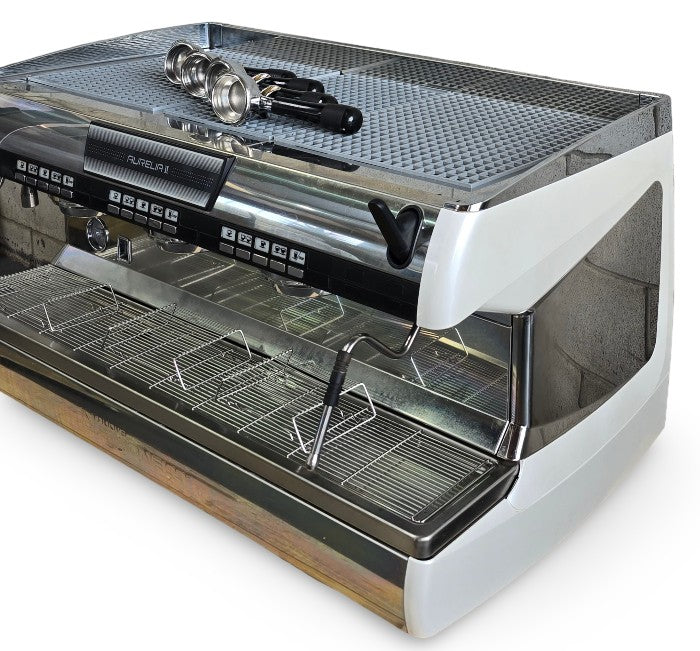 Nuova Simonelli Aurelia 3 Group Coffee Machine