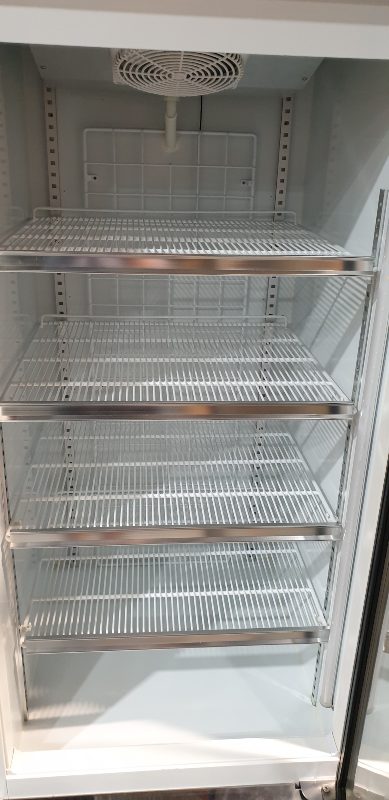 Delta RS-S1001F RH Hinge Showcase Freezer