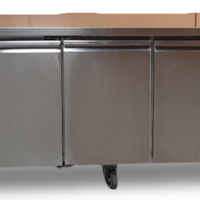 FED XUB6C22S4V Under Counter 4 Door Chiller