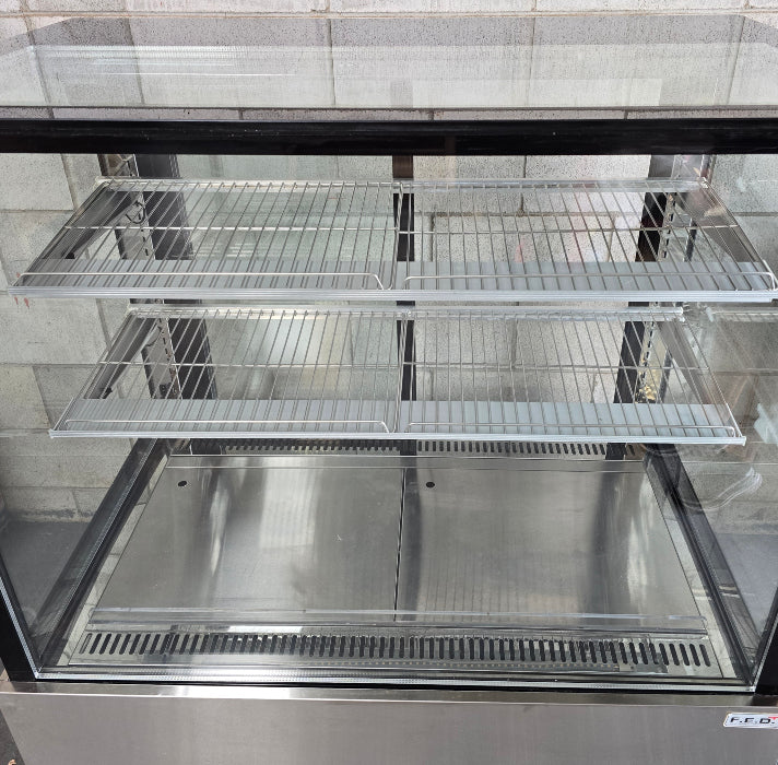 Bonvue SL840V Freestanding Chilled Display