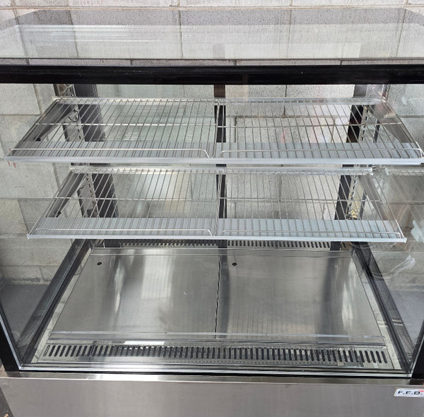 Bonvue SL840V Freestanding Chilled Display
