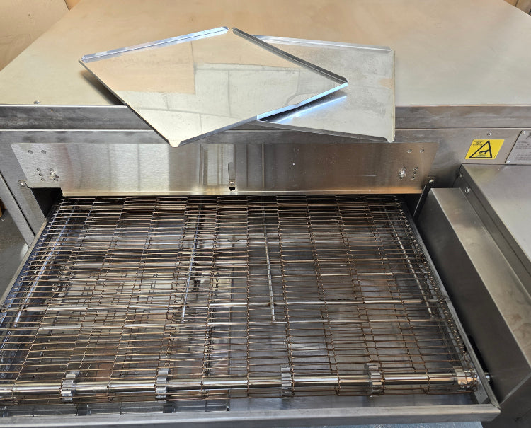 XLT 3240 Electric Conveyor Pizza Oven