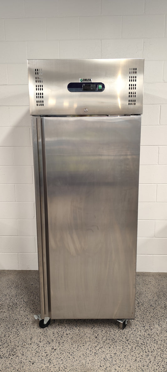 Delta ERD124 Upright Freezer