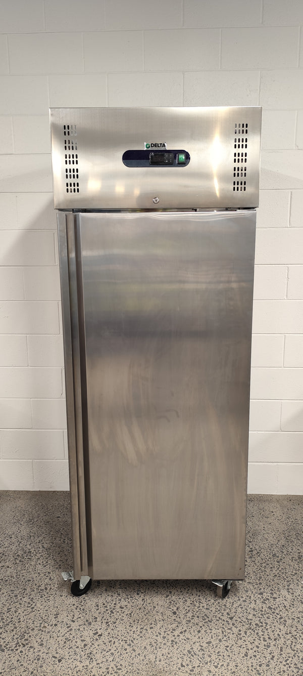 Delta ERD124 Upright Freezer