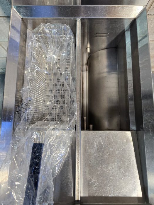 Blue Seal GT46 Fryer