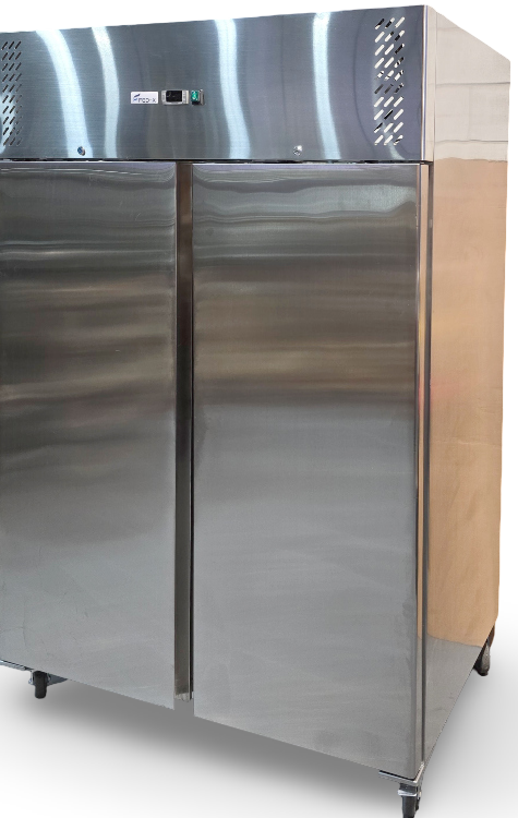 FED XURF1200SFV Upright Freezer