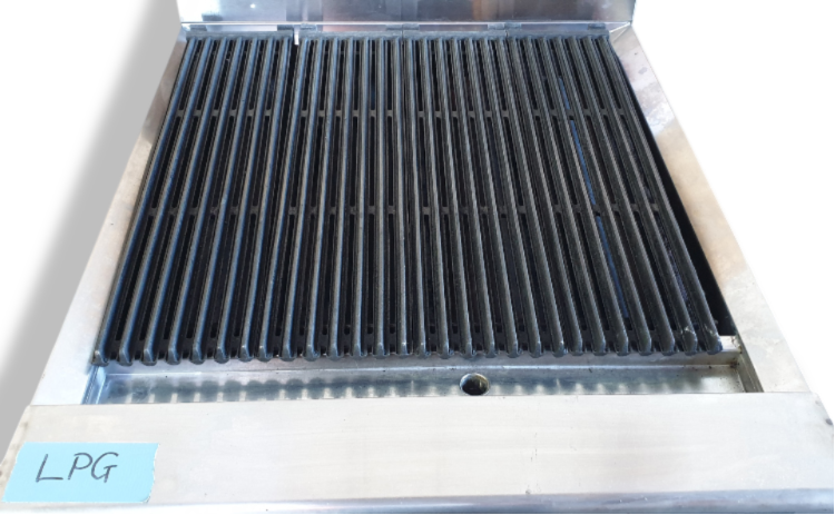 Cobra CB6 Char Grill on Cabinet Base