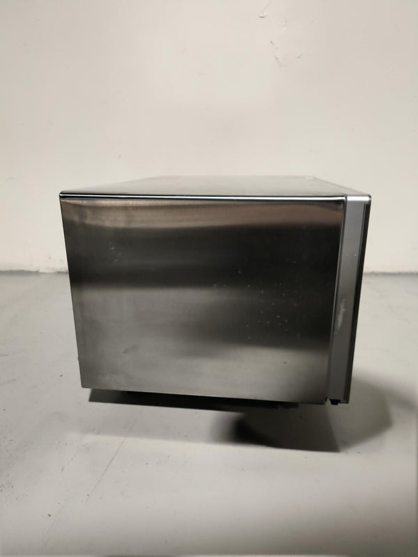 Benchstar MD-1000L Microwave