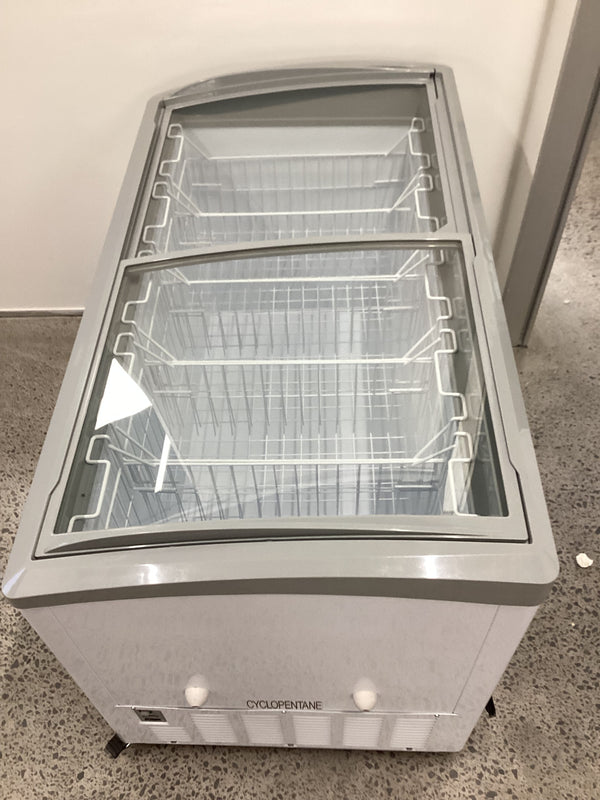 Hiron SD 405 Horizontal Glass Lid Freezer