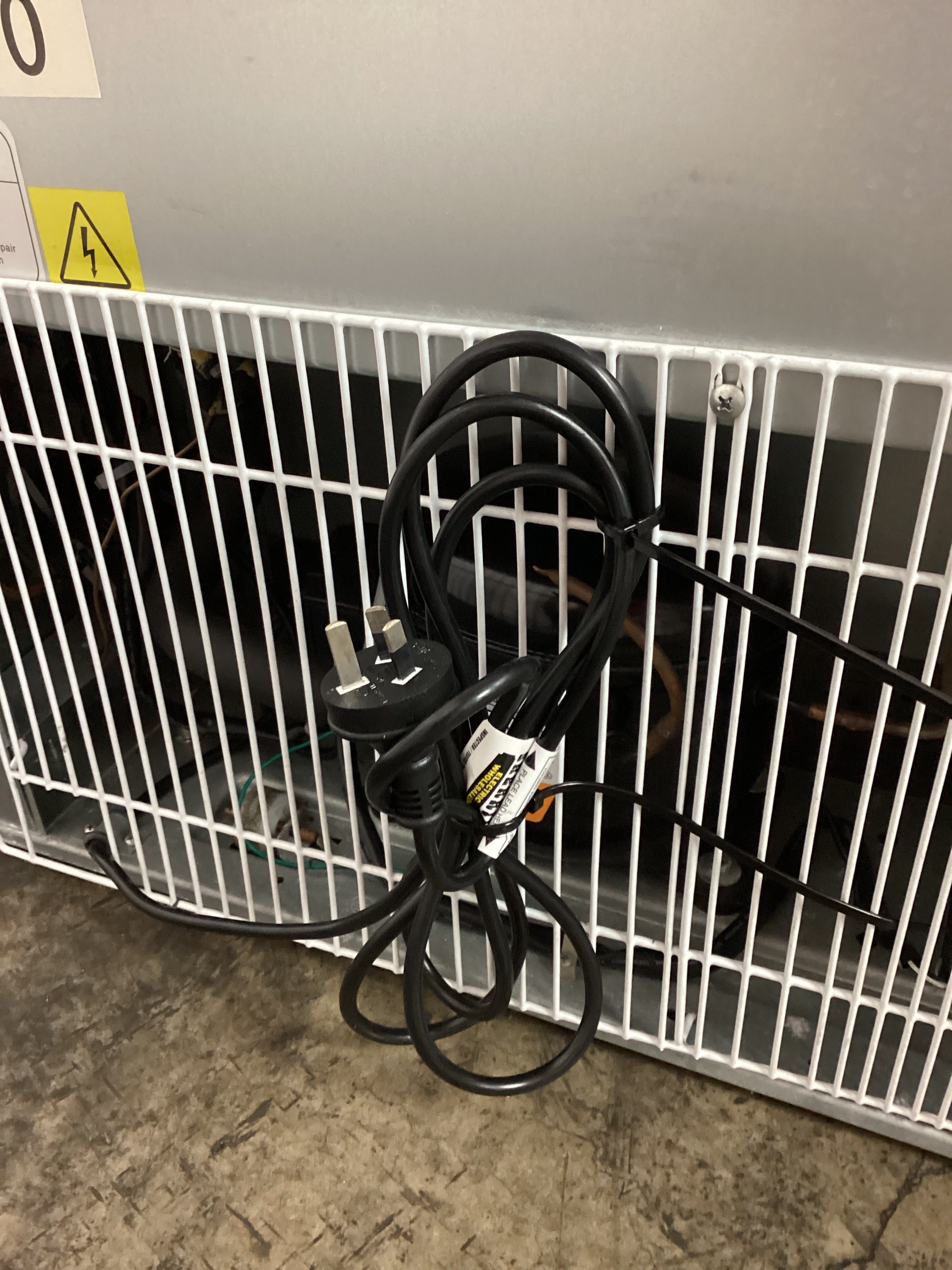 FED HF600 Upright Freezer