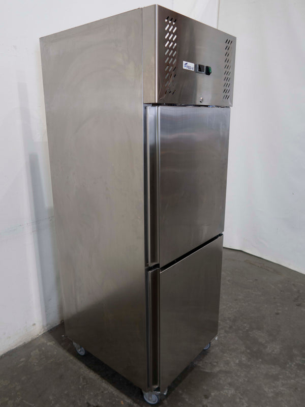 FED XURC600S1V Upright Fridge