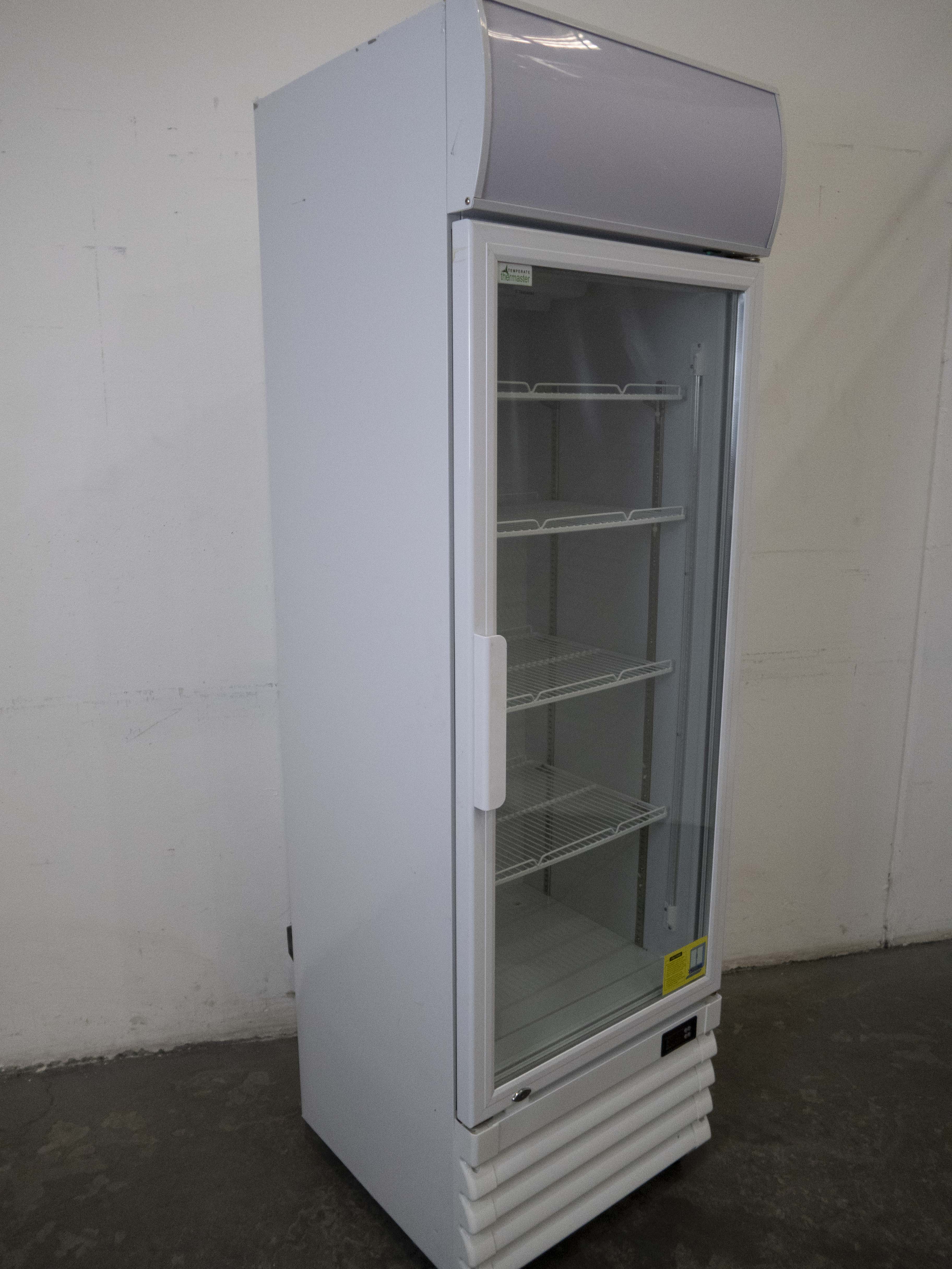 Saltas NDA2625 Upright Freezer