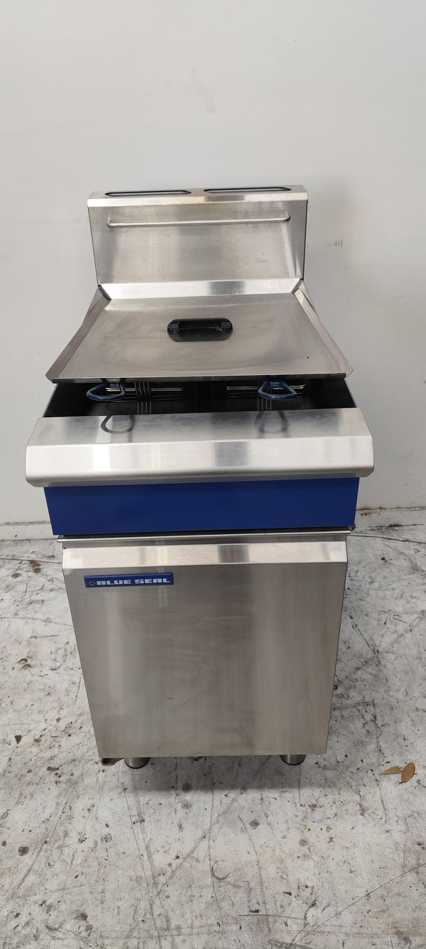 Blue Seal GT46 Twin Pan Gas Fryer