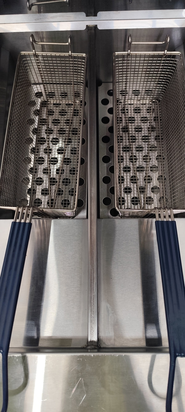 Blue Seal GT46 Twin Pan Gas Fryer