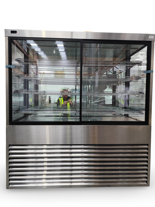 Festive YC15 Chilled Display