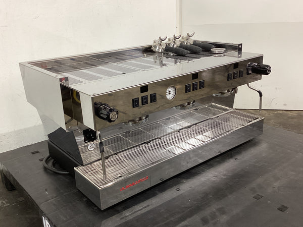 La Marzocco 3AVHW 3 Group Coffee Machine
