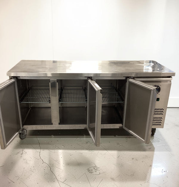 Federal XUB7C18S3V 3 Door Underbench Chiller