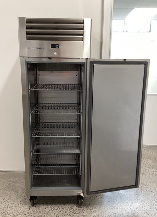 Skope RF7.UPR.1.SD 1 Door Upright Chiller