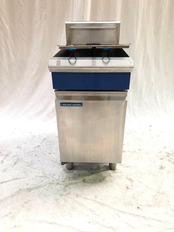 Blue Seal GT46 - 450mm Gas Fryer (1)