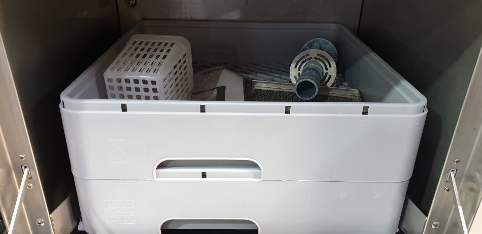 Starline GLV Under Counter Dishwasher (4)