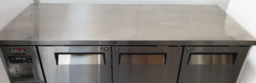 Turbo Air KUR18-3 Under Counter Chiller (4)