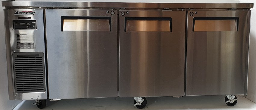 Turbo Air KUR18-3 Under Counter Chiller (2)