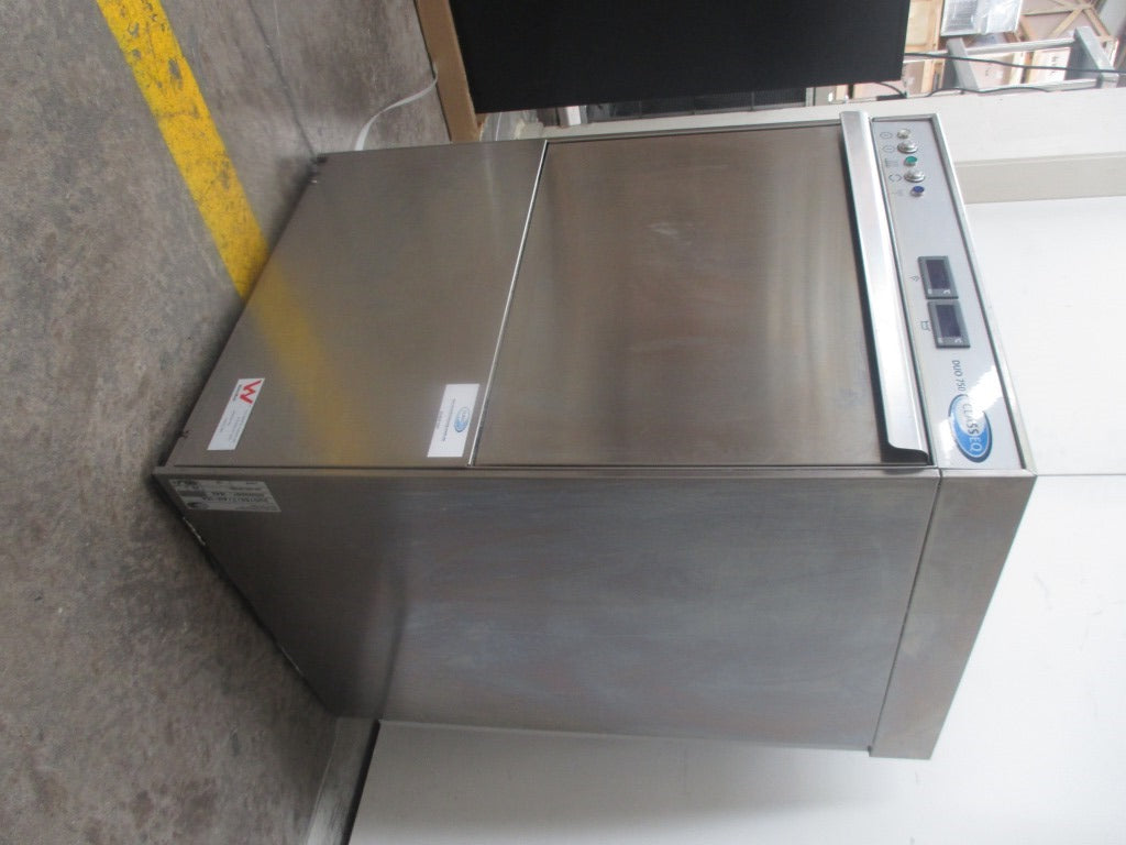 Classeq DUO750 Undercounter Dishwasher (3)