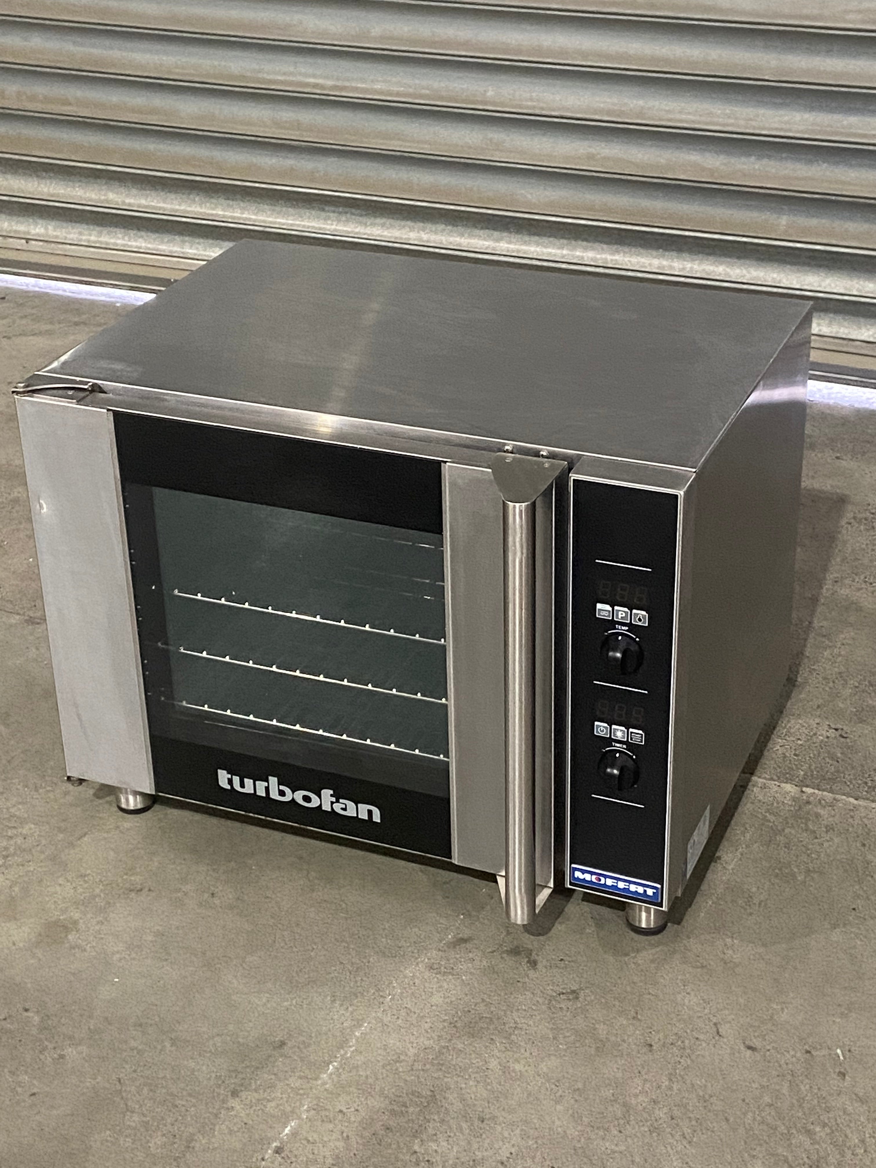 TURBOFAN Digital Convection Oven - W 810 (2)