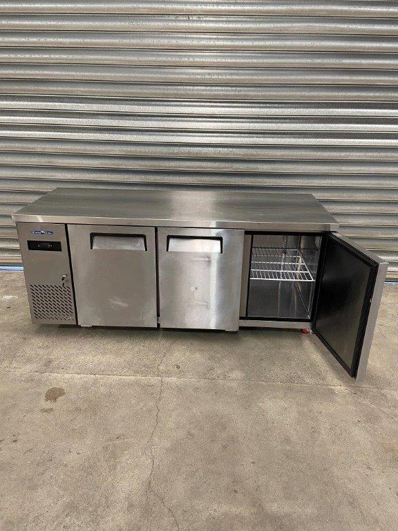 EuroChill Undercounter Chiller - 1800x70 (2)