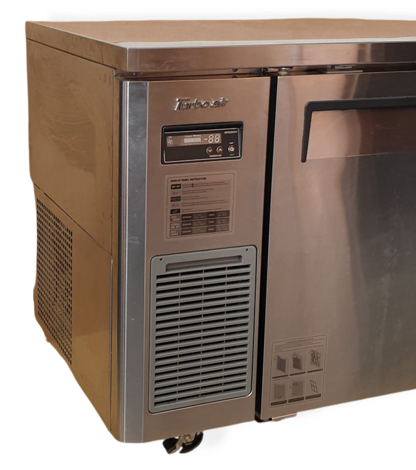 Turbo Air KUR12-2 Undercounter Fridge (3)