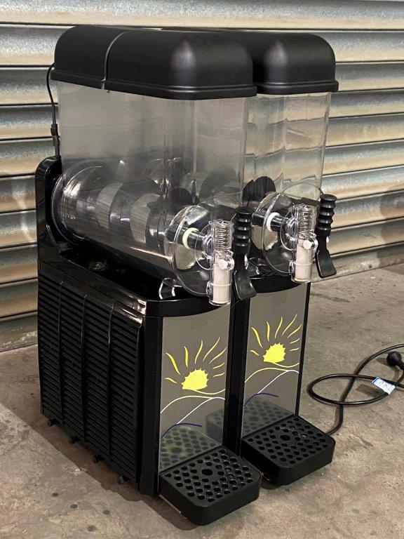 PROMREK Penguin 2 Slushy Machine 2 Tank (4)