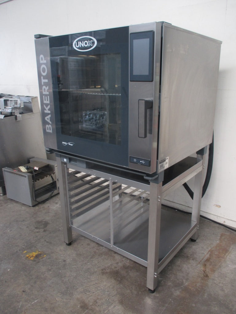 Unox XEBC-06EU-E1R 6 Tray Combi Oven (3)