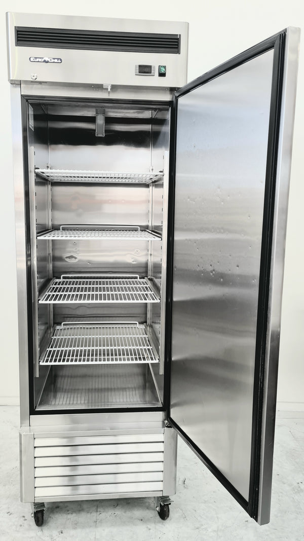 EUROCHILL ERE6 Vertical Solid Door Freez (3)