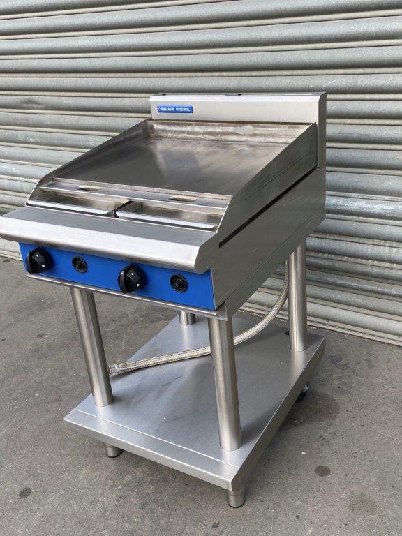 Blue Seal G514B-LS Electric Griddle Cook (5)
